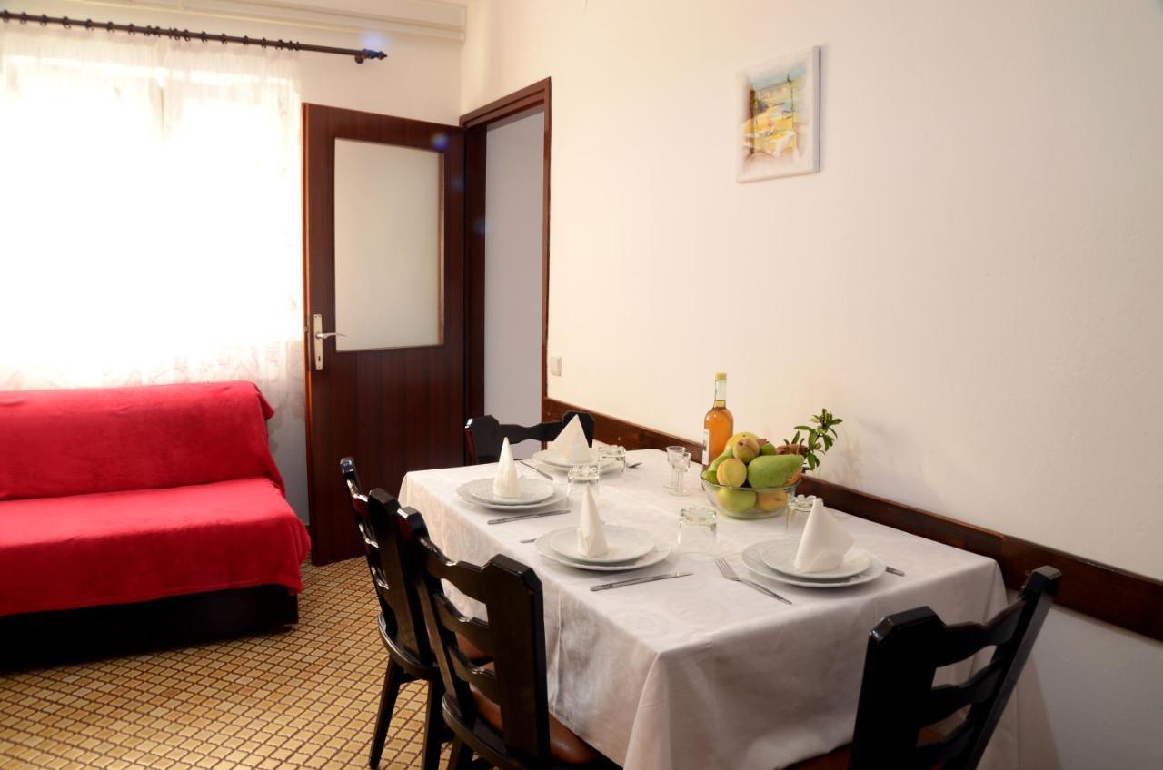 Dvosoban Apartman U Centru Grada Biograd na Moru Kültér fotó