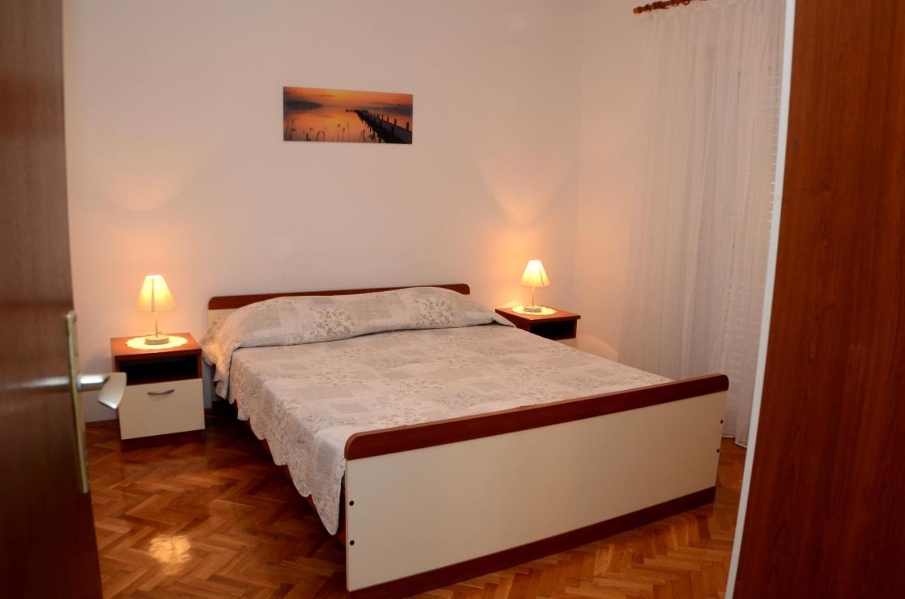 Dvosoban Apartman U Centru Grada Biograd na Moru Kültér fotó