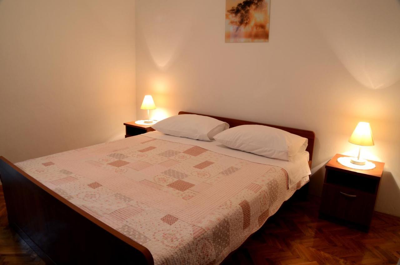 Dvosoban Apartman U Centru Grada Biograd na Moru Kültér fotó